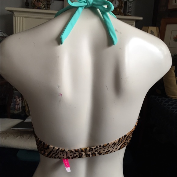 Pink by VS - Cheetah Print Bikini Top Size 34DD - Picture 6 of 7